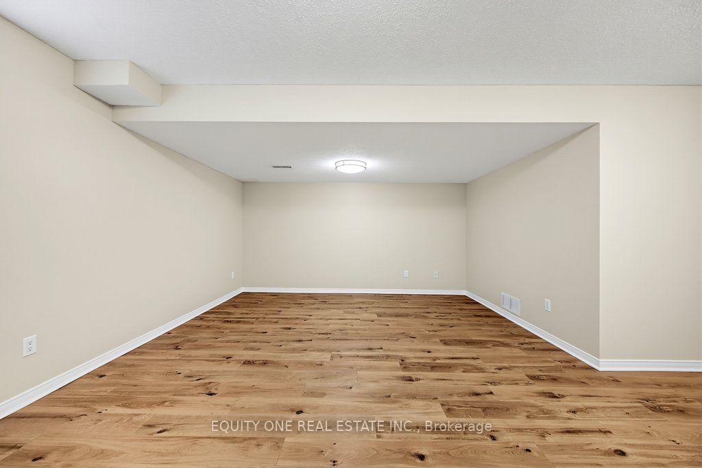 Photo 37 of 345 Applecross Crescent, Ottawa, Kanata - Morgan's Grant/South March — HOMEH