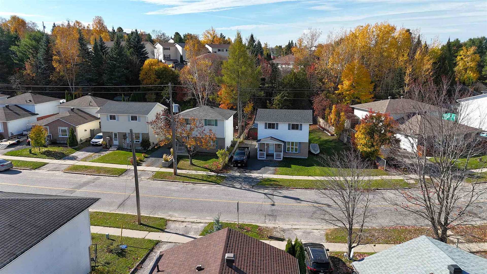 Photo 10 of 27 Hergott Avenue, Elliot Lake, West — HOMEH