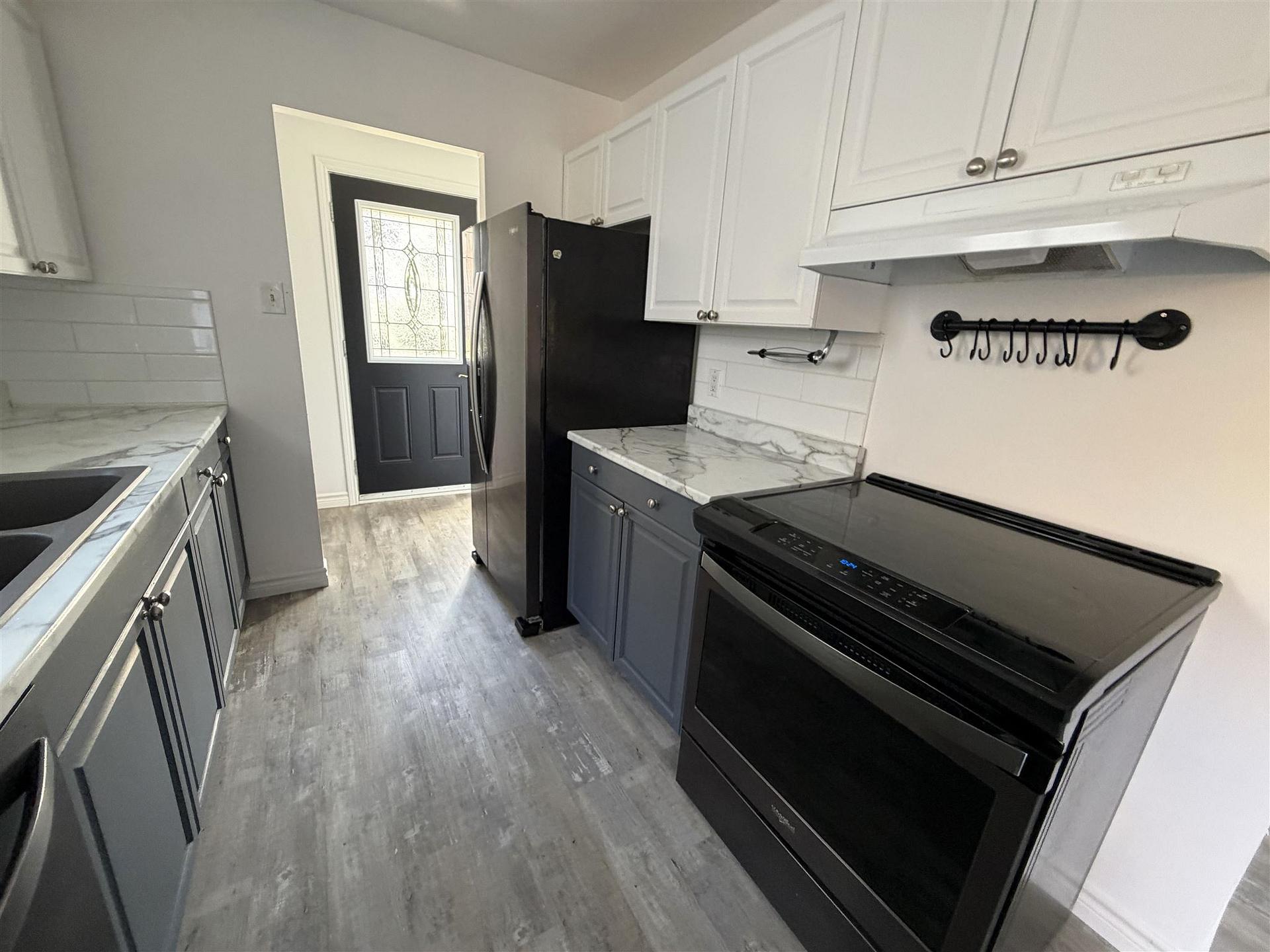 Photo 16 of 27 Hergott Avenue, Elliot Lake, West — HOMEH