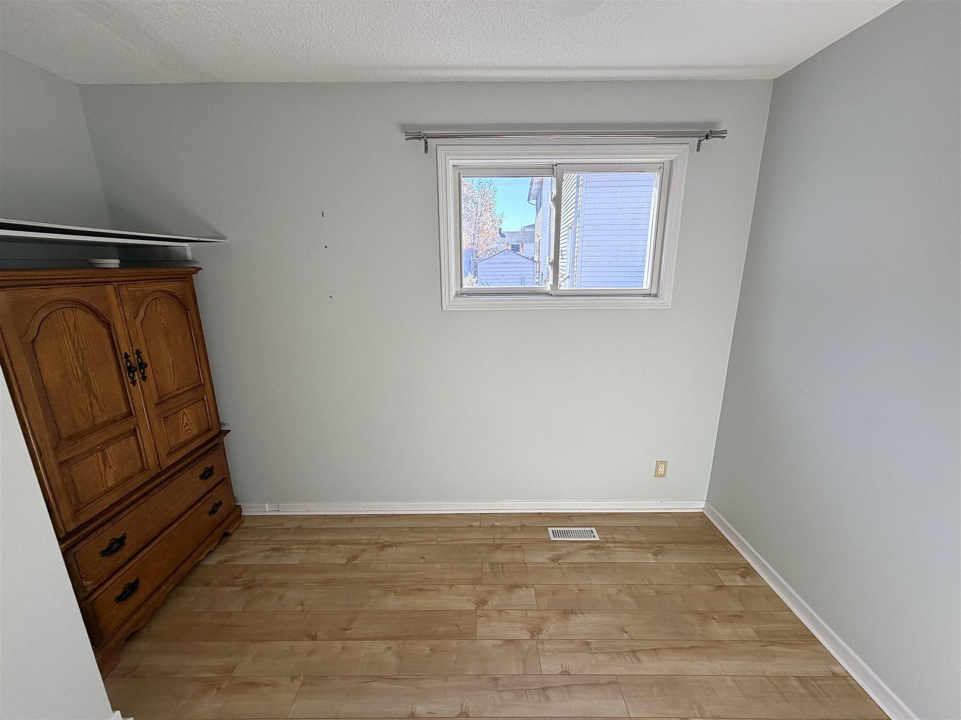 Photo 25 of 27 Hergott Avenue, Elliot Lake, West — HOMEH