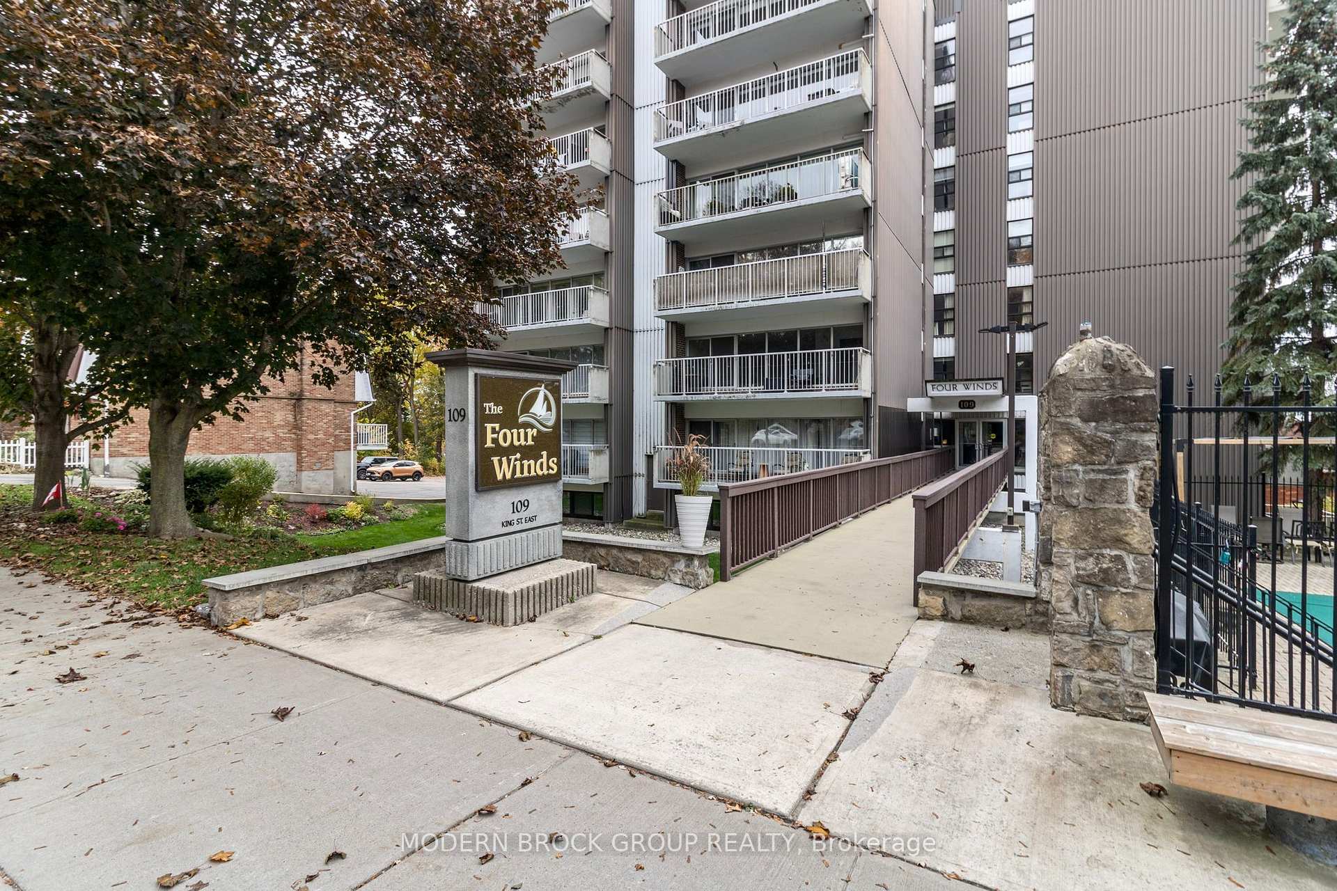 Photo 2 of Unit 902, 109 King Street E, Brockville, Brockville — HOMEH