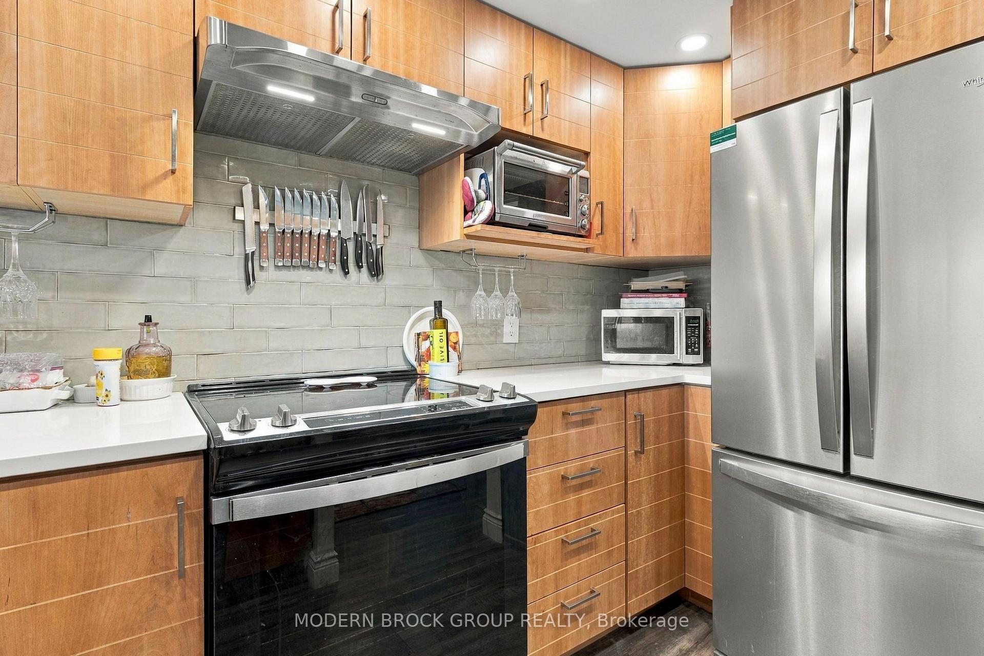 Photo 23 of Unit 902, 109 King Street E, Brockville, Brockville — HOMEH