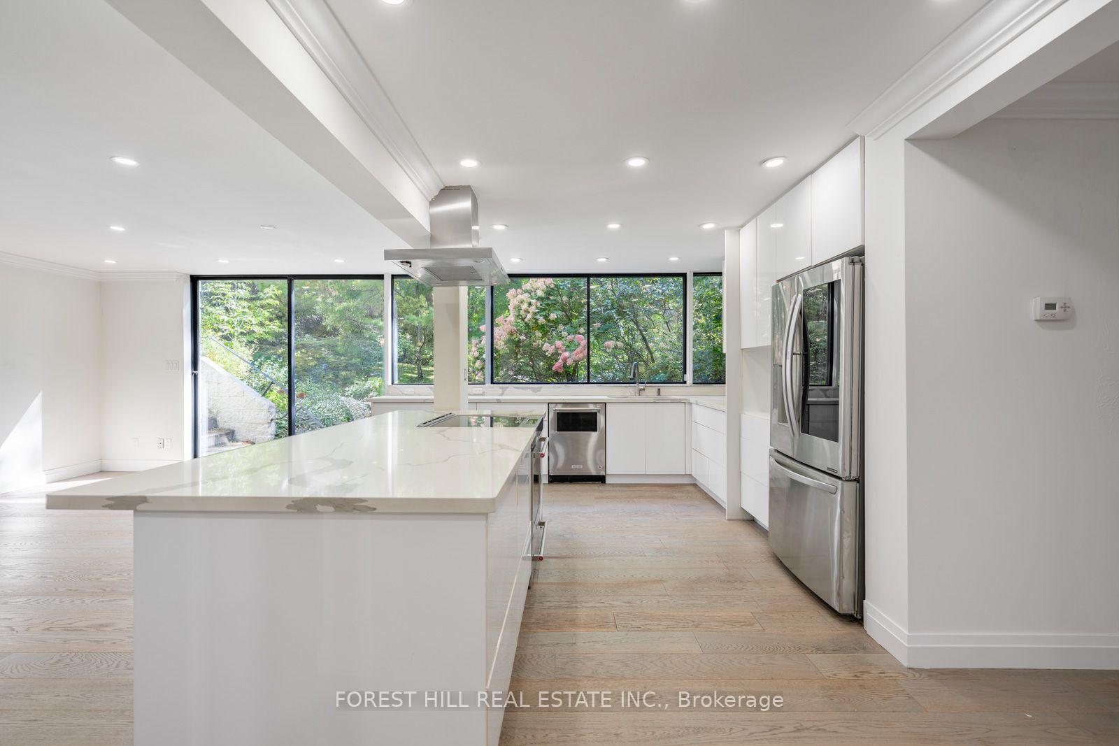 Photo 7 of 38 Riverside Boulevard, Vaughan, Uplands — HOMEH