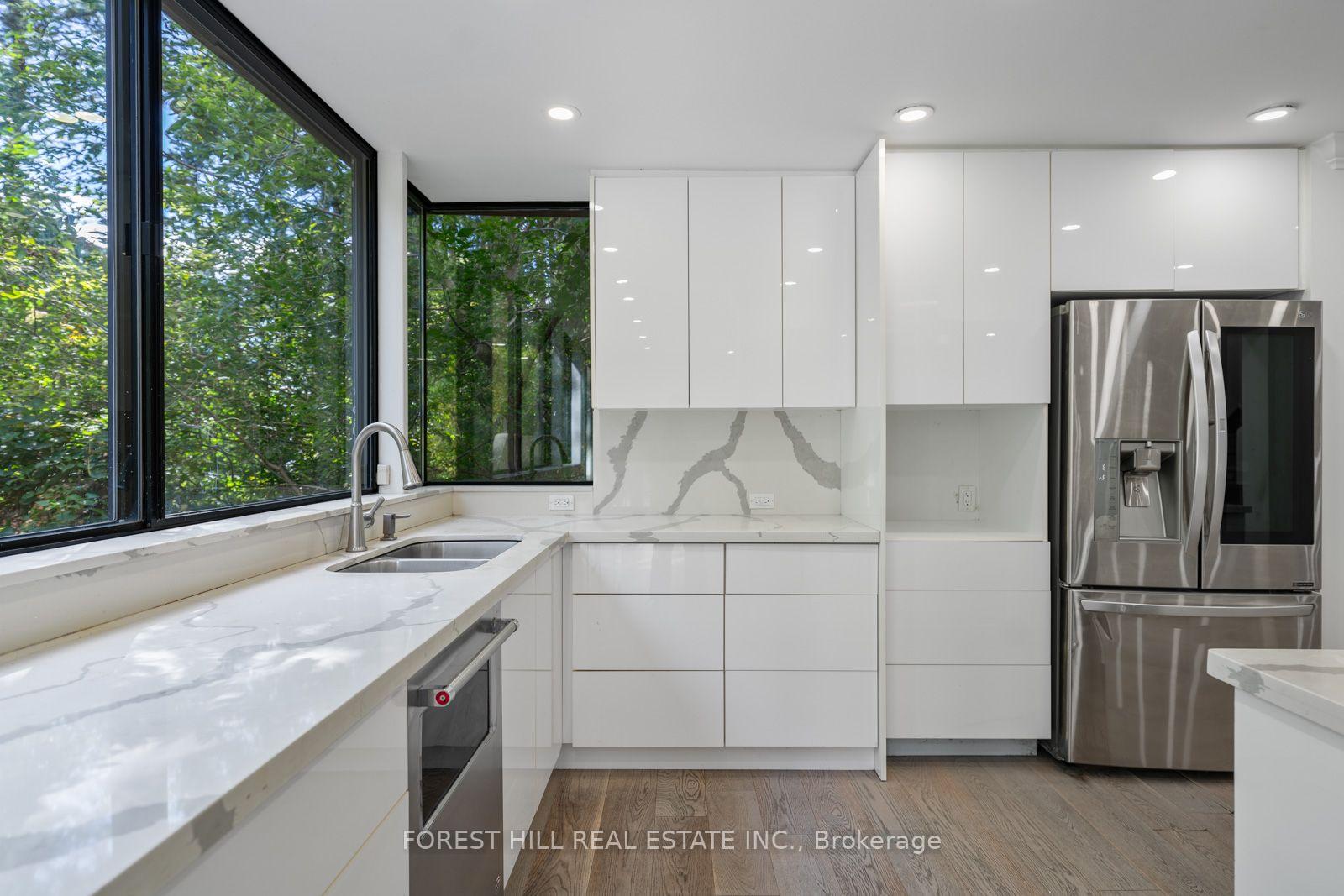 Photo 10 of 38 Riverside Boulevard, Vaughan, Uplands — HOMEH