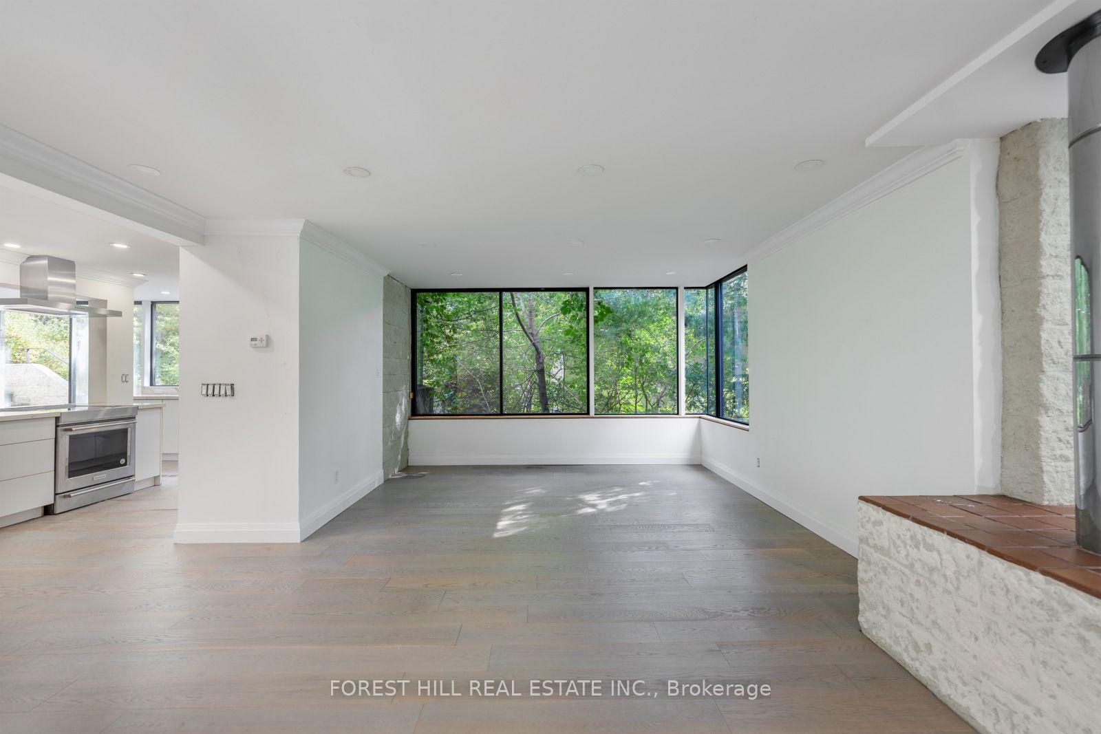 Photo 12 of 38 Riverside Boulevard, Vaughan, Uplands — HOMEH