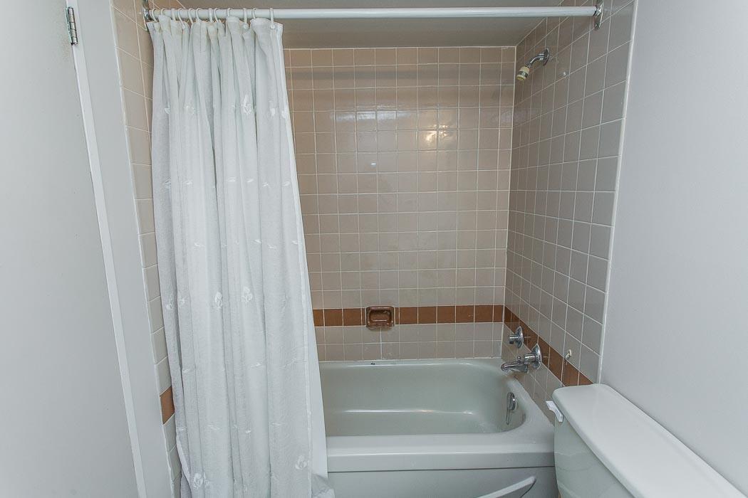 Photo 22 of Unit 1107, 1139 Queen Street E, Sault Ste Marie, Ward 2 — HOMEH