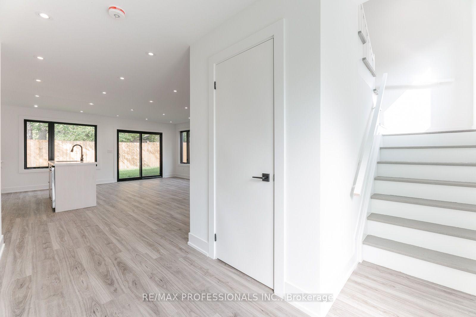 Photo 3 of Unit GRDNSUITE, 38 Thirty Third Street, Etobicoke, Long Branch — HOMEH