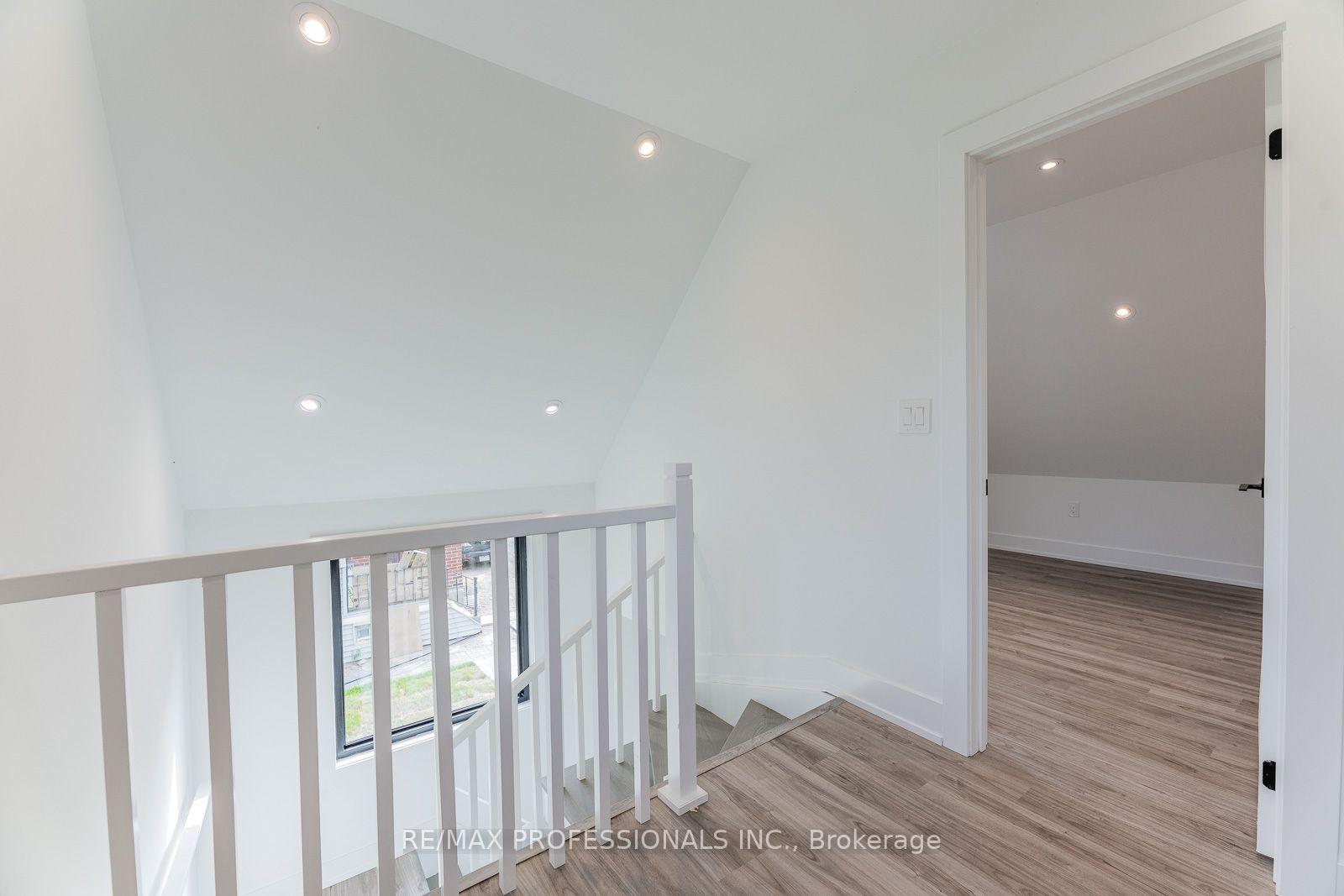 Photo 15 of Unit GRDNSUITE, 38 Thirty Third Street, Etobicoke, Long Branch — HOMEH