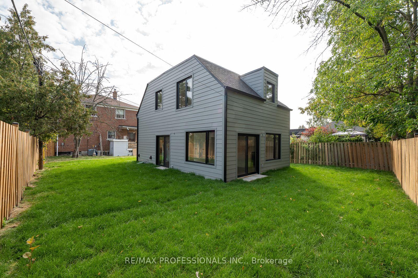 Photo 28 of Unit GRDNSUITE, 38 Thirty Third Street, Etobicoke, Long Branch — HOMEH