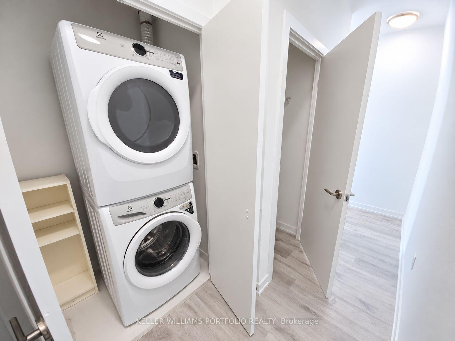 Photo 3 of Unit 3408, 8 Olympic Garden Drive, North York, Newtonbrook East — HOMEH