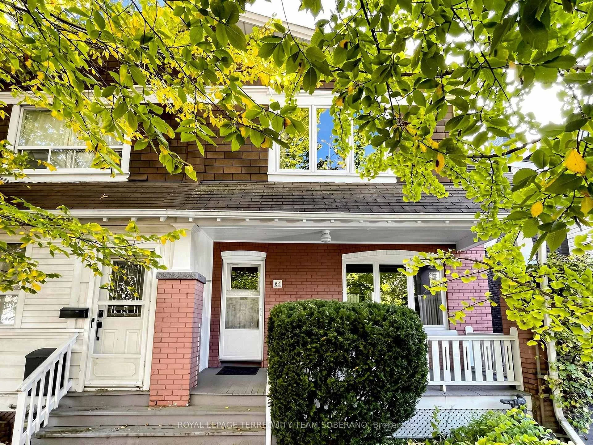 Photo 10 of 61 Secord Avenue, Toronto, Crescent Town — HOMEH