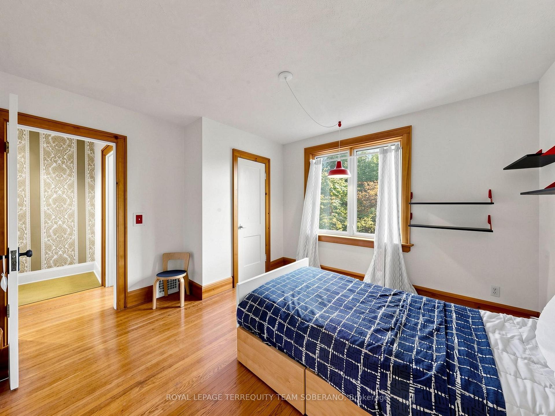 Photo 39 of 61 Secord Avenue, Toronto, Crescent Town — HOMEH