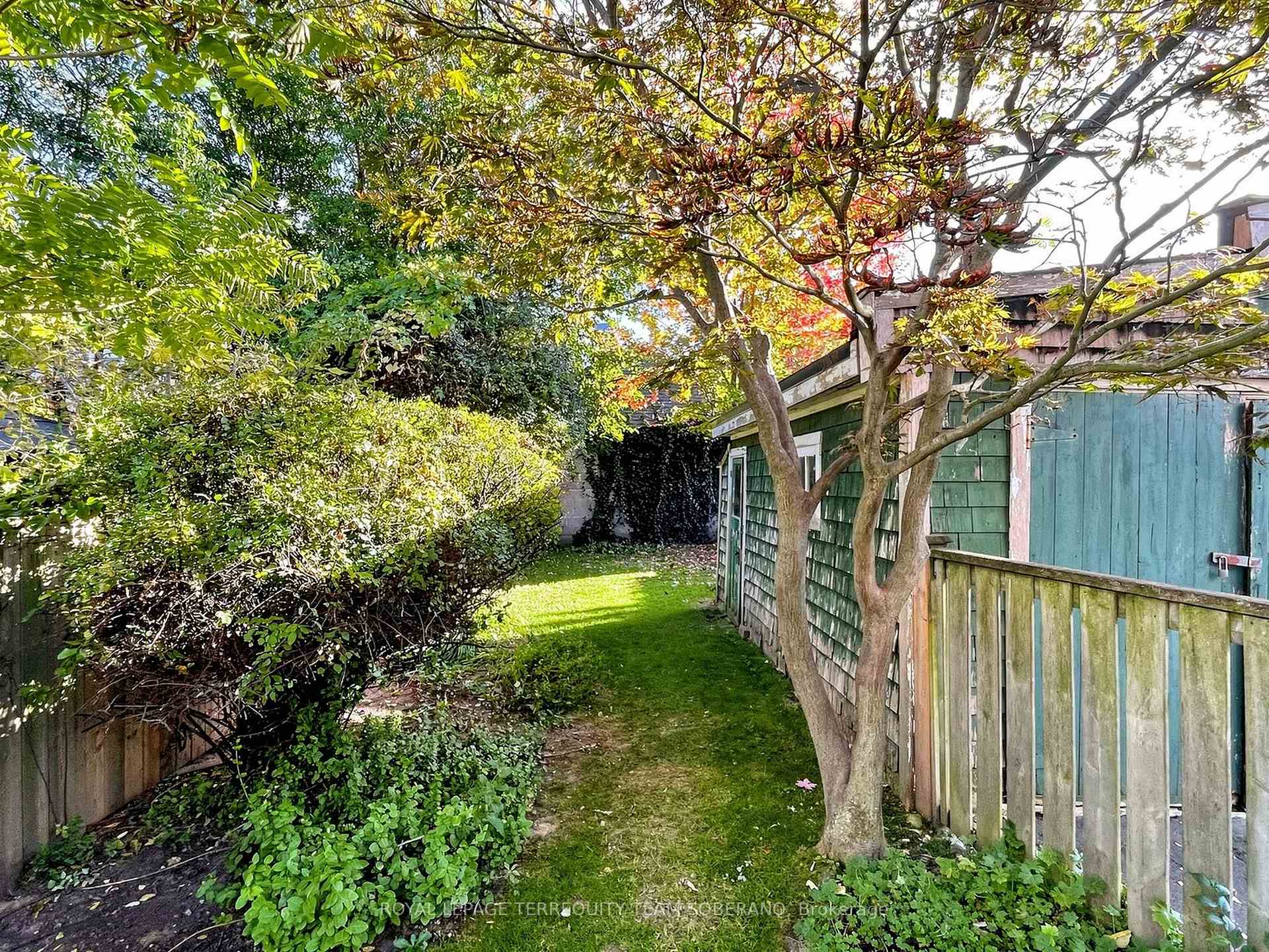 Photo 53 of 61 Secord Avenue, Toronto, Crescent Town — HOMEH