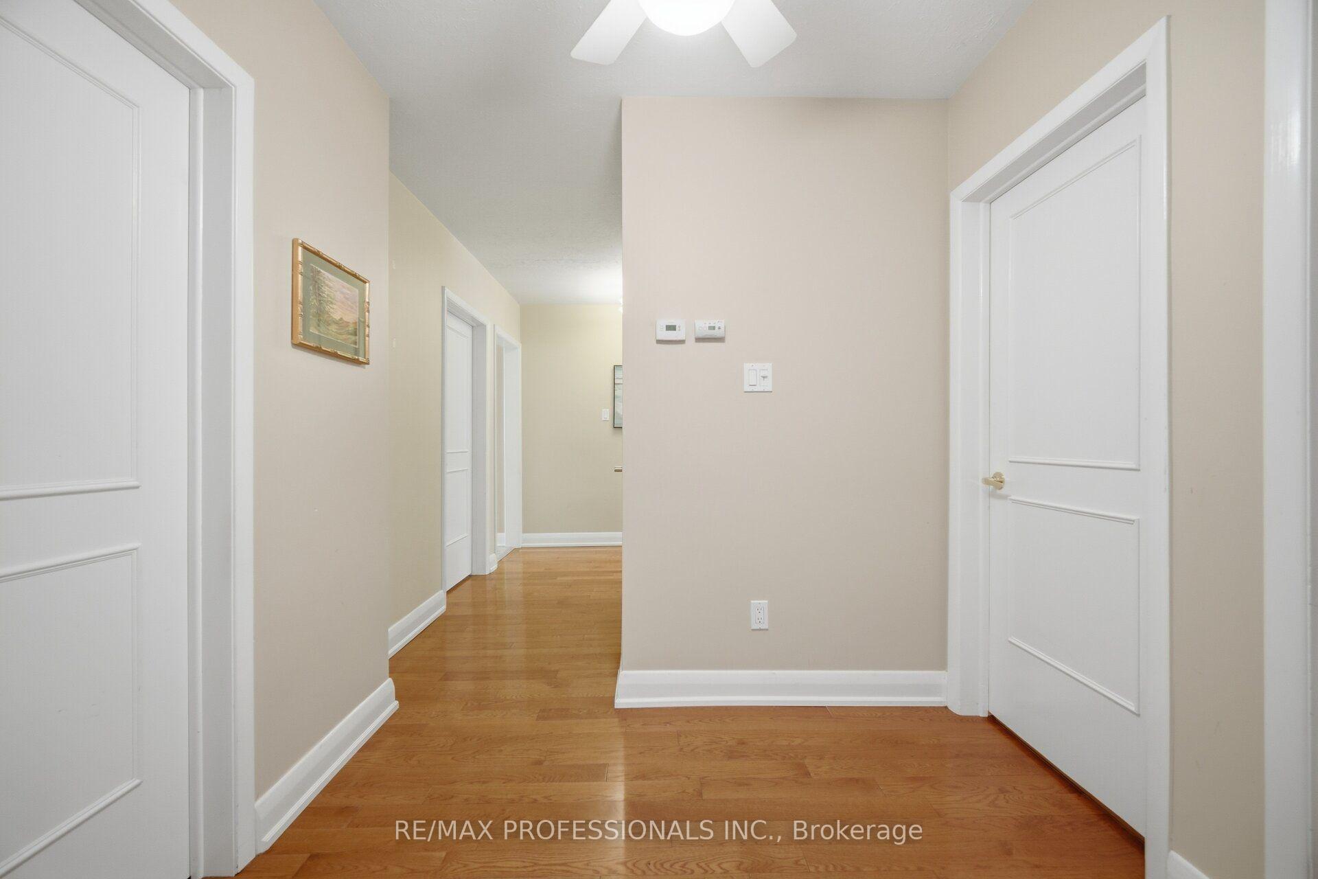 Photo 20 of 14 Strathdee Drive, Etobicoke, Willowridge-Martingrove-Richview — HOMEH