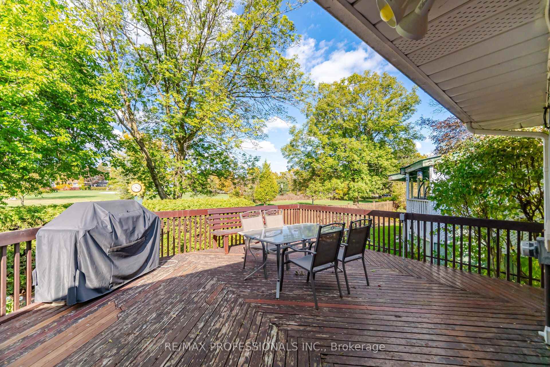 Photo 44 of 14 Strathdee Drive, Etobicoke, Willowridge-Martingrove-Richview — HOMEH