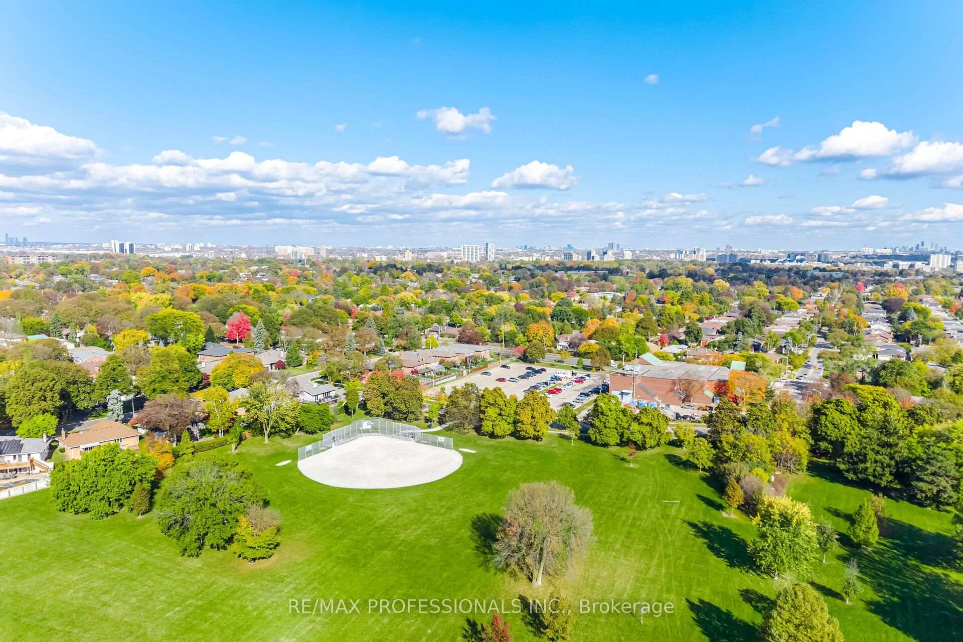 Photo 53 of 14 Strathdee Drive, Etobicoke, Willowridge-Martingrove-Richview — HOMEH