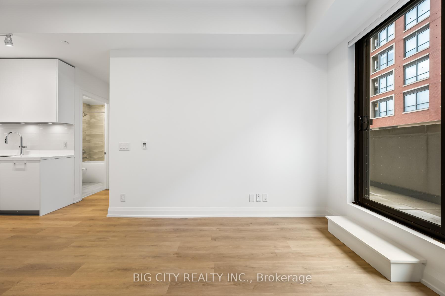 Photo 6 of Unit 218, 36 Brentcliffe Road, Toronto, Thorncliffe Park — HOMEH