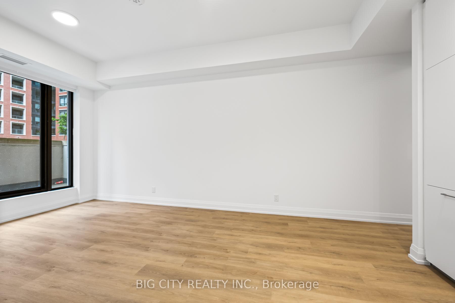 Photo 7 of Unit 218, 36 Brentcliffe Road, Toronto, Thorncliffe Park — HOMEH