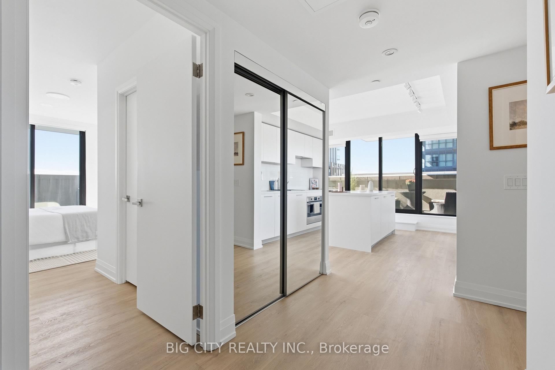Photo 7 of Unit 717, 36 Brentcliffe Road, Toronto, Thorncliffe Park — HOMEH