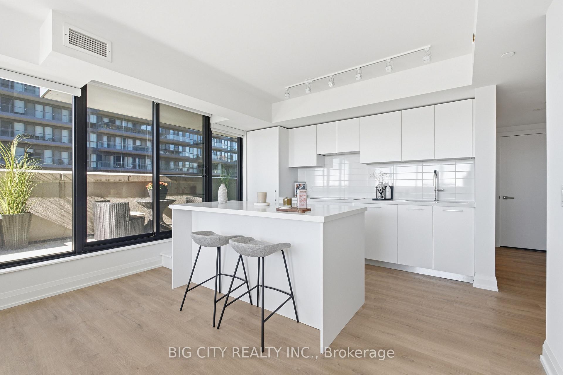 Photo 11 of Unit 717, 36 Brentcliffe Road, Toronto, Thorncliffe Park — HOMEH