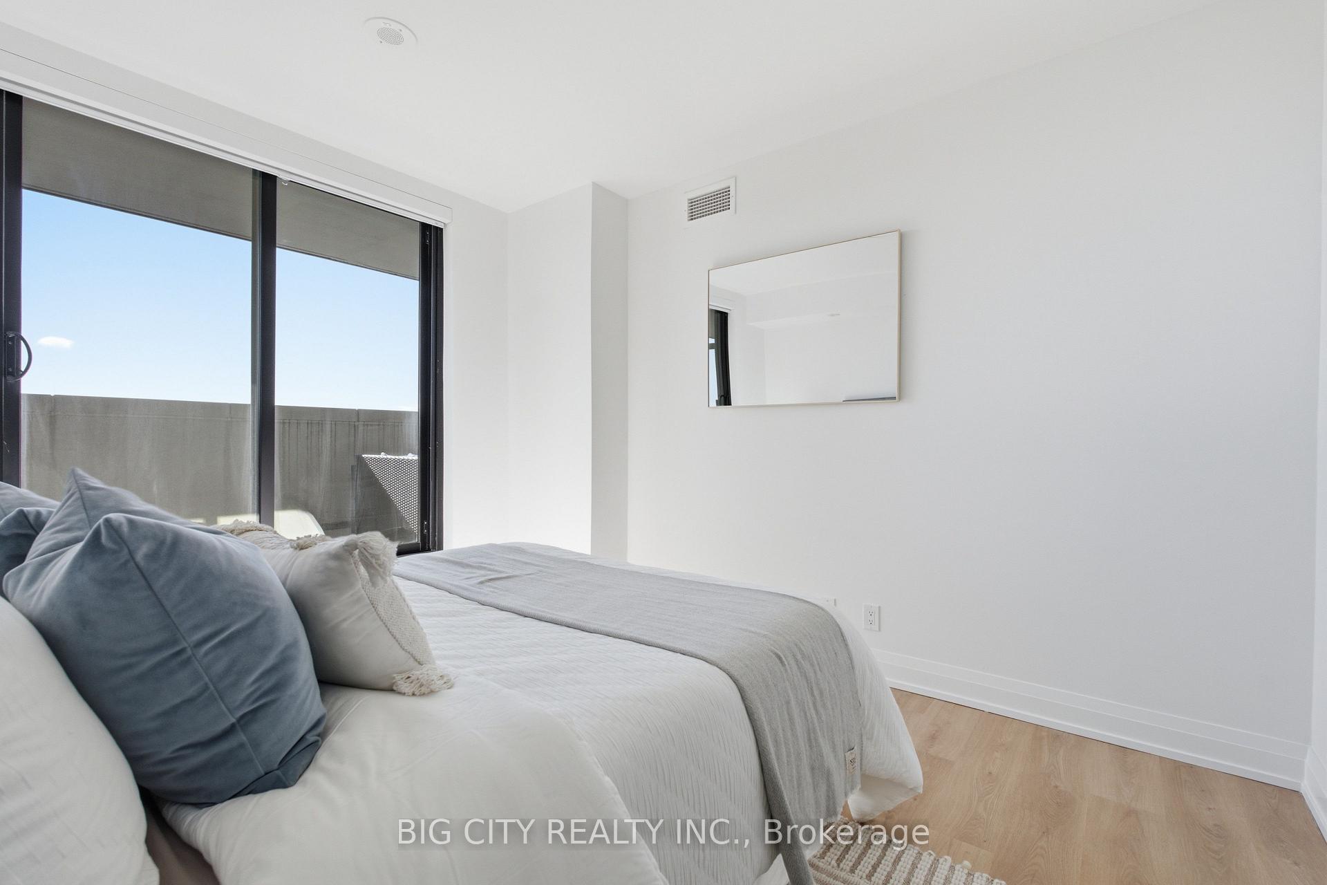 Photo 36 of Unit 717, 36 Brentcliffe Road, Toronto, Thorncliffe Park — HOMEH