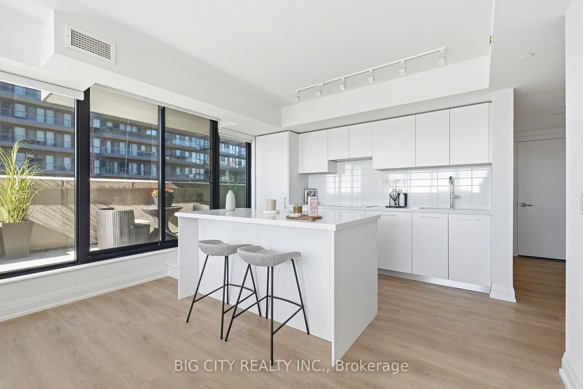 Photo 53 of Unit 717, 36 Brentcliffe Road, Toronto, Thorncliffe Park — HOMEH