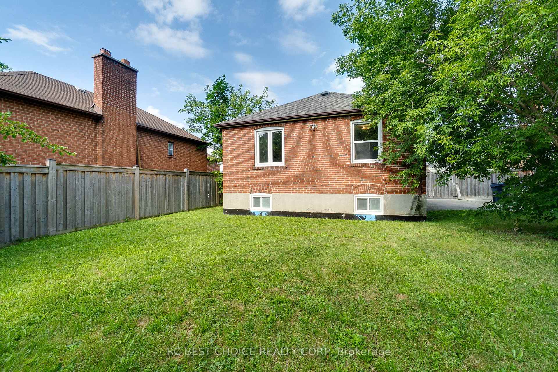 Photo 58 of Unit Main, 45 Mayall Avenue, North York, Downsview-Roding-CFB — HOMEH