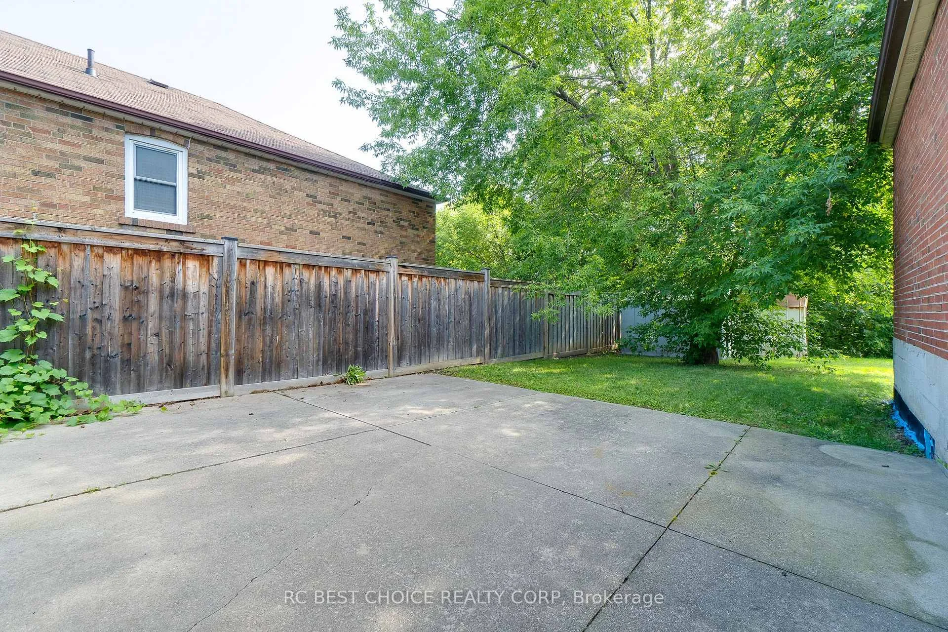 Photo 44 of Unit Main, 45 Mayall Avenue, North York, Downsview-Roding-CFB — HOMEH