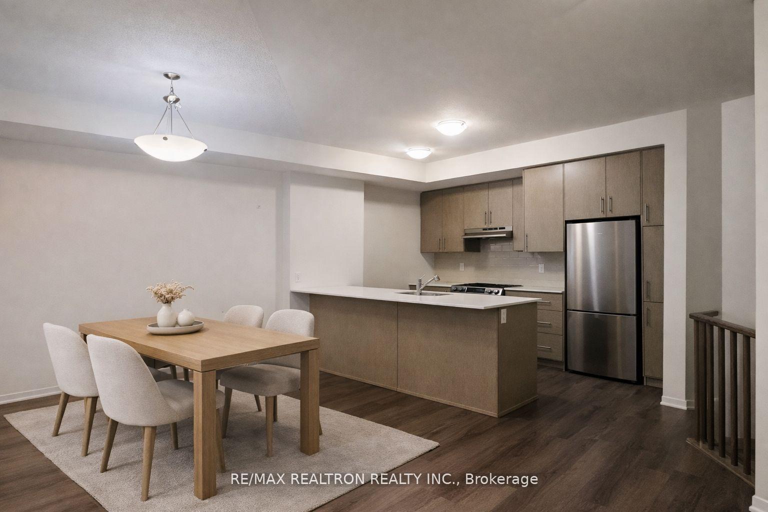 Photo 5 of Unit 189, 10 Lloyd Janes Lane, Etobicoke, New Toronto — HOMEH