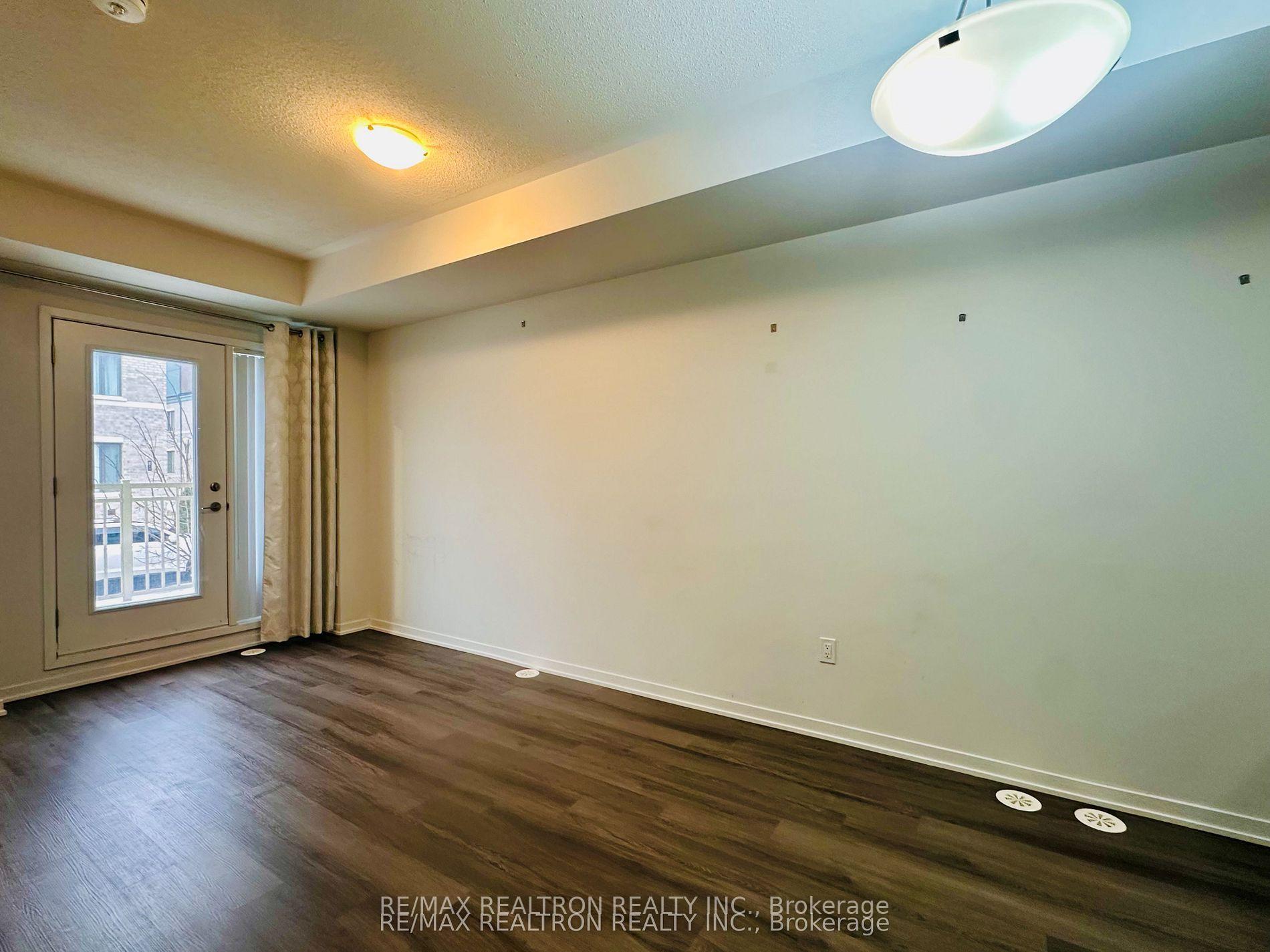 Photo 7 of Unit 189, 10 Lloyd Janes Lane, Etobicoke, New Toronto — HOMEH