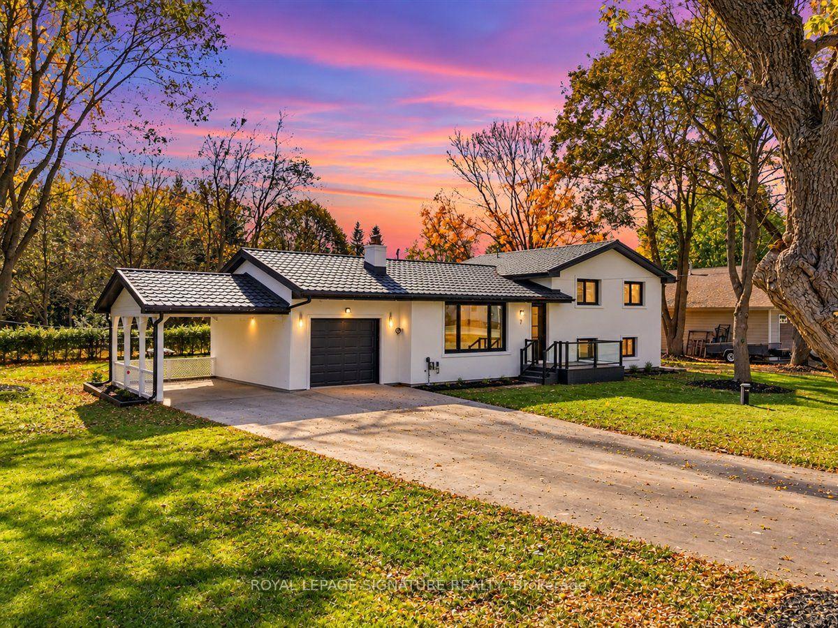 Photo 2 of 7 Parkside Drive, East Gwillimbury, Holland Landing — HOMEH