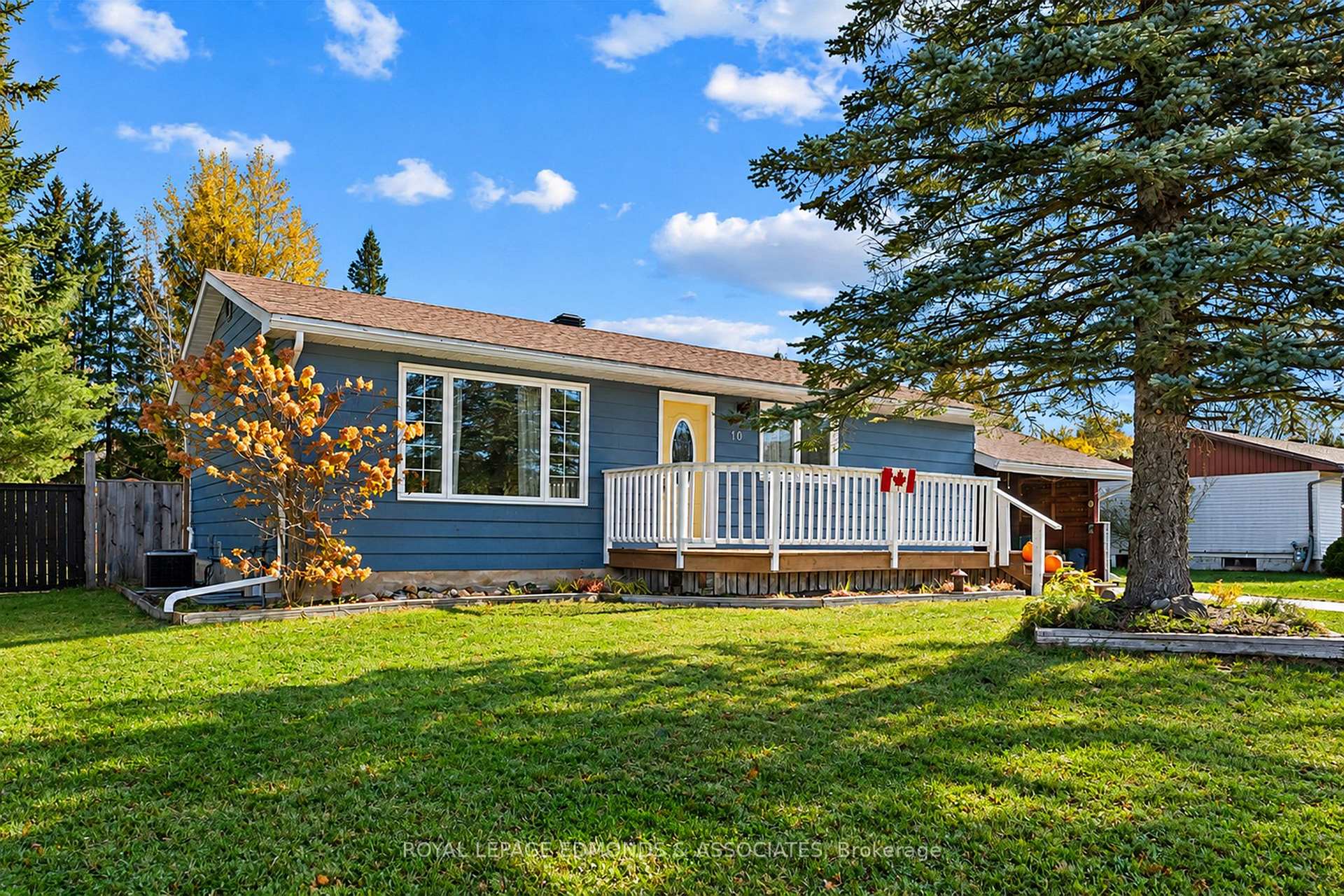 Photo 1 of 10 William Street, Petawawa, Petawawa — HOMEH