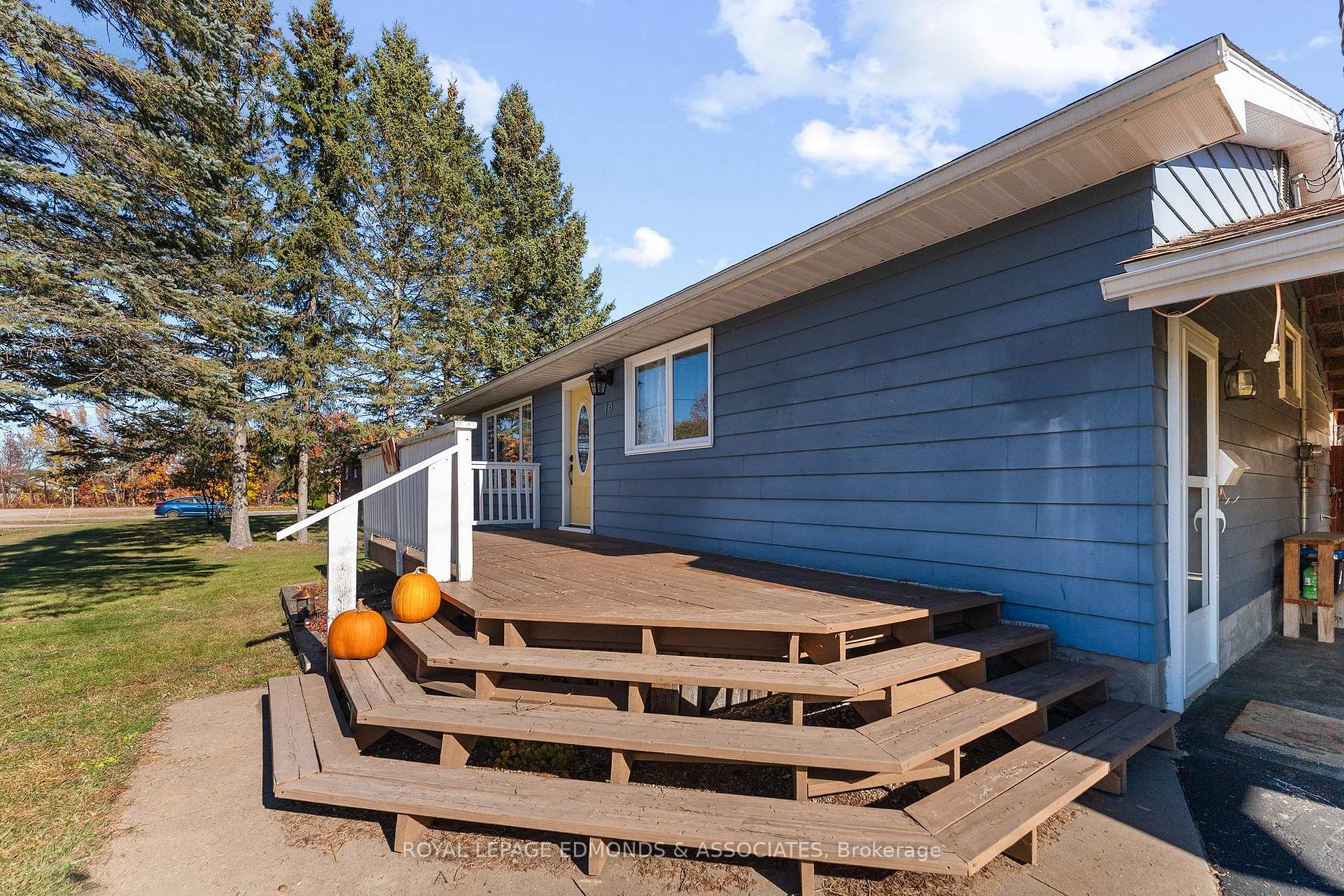 Photo 9 of 10 William Street, Petawawa, Petawawa — HOMEH