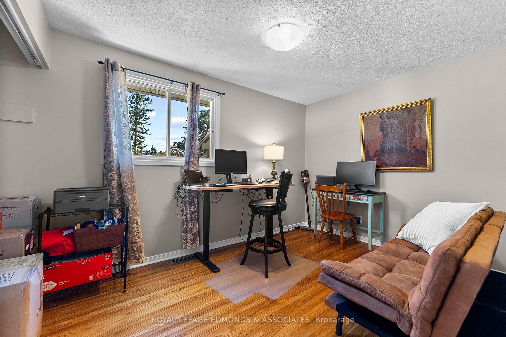 Photo 22 of 10 William Street, Petawawa, Petawawa — HOMEH