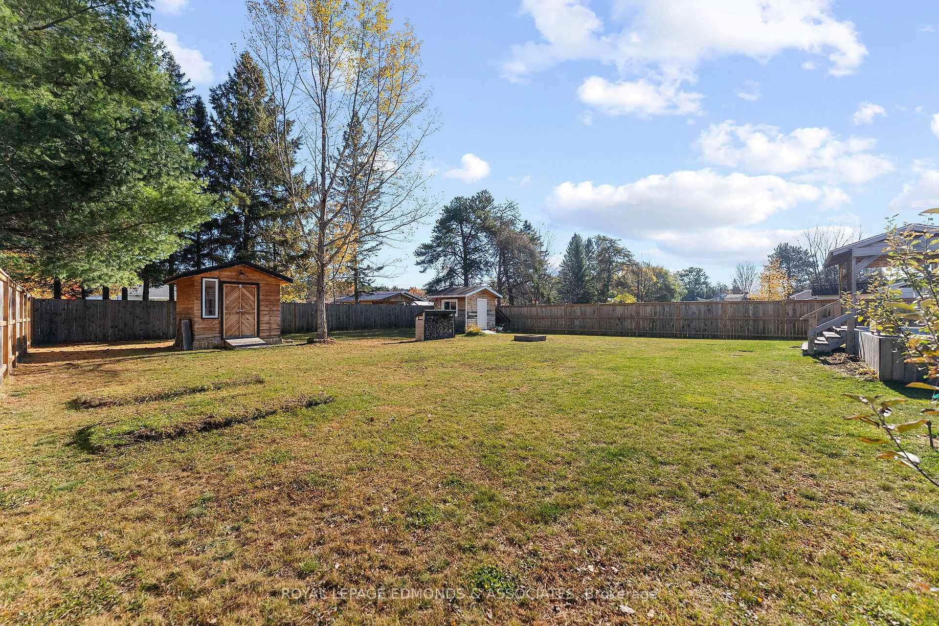 Photo 41 of 10 William Street, Petawawa, Petawawa — HOMEH