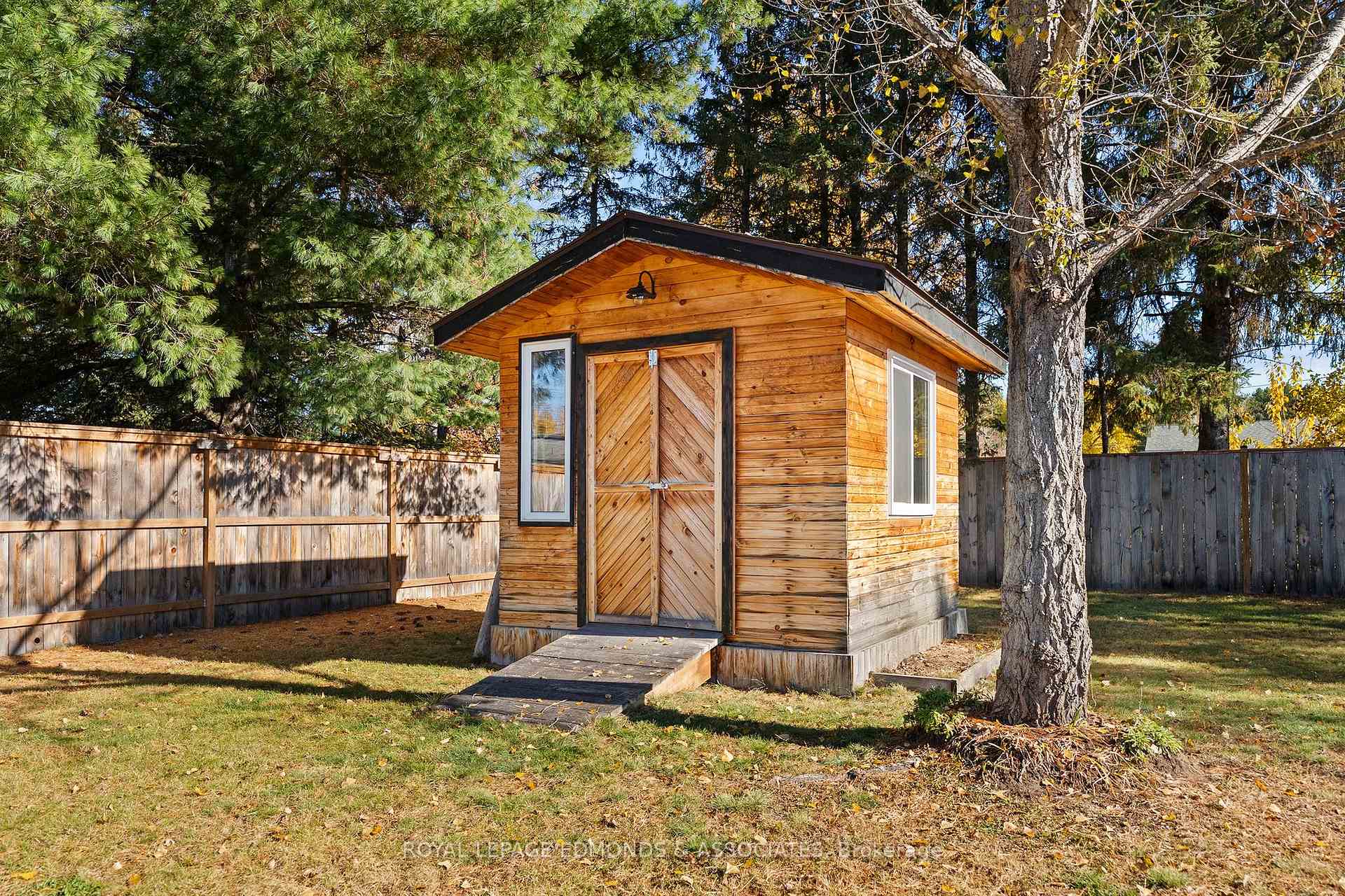 Photo 43 of 10 William Street, Petawawa, Petawawa — HOMEH