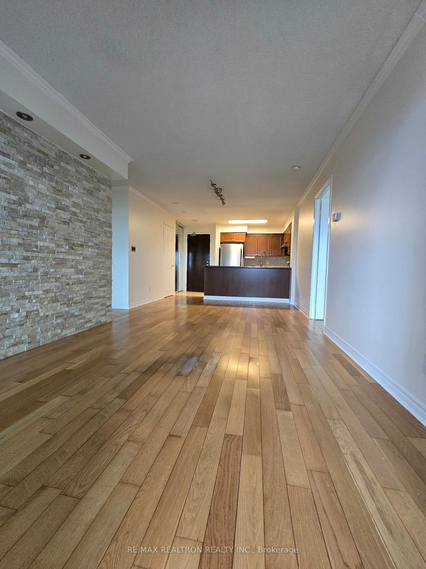 Photo 2 of Unit 1107, 18 Spring Garden Avenue, North York, Willowdale East — HOMEH