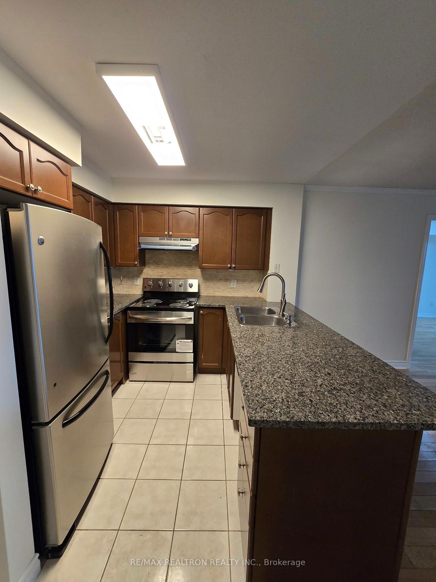 Photo 3 of Unit 1107, 18 Spring Garden Avenue, North York, Willowdale East — HOMEH