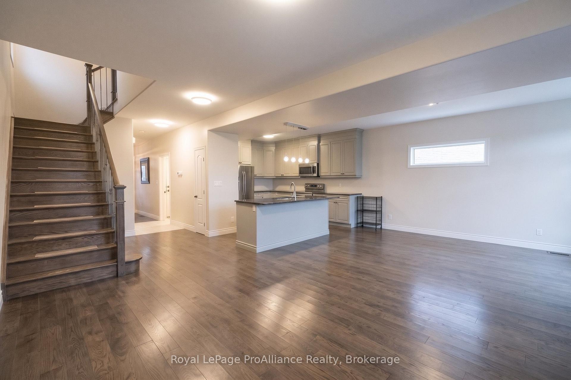Photo 2 of 66 Farmington Crescent, Belleville, Thurlow Ward — HOMEH