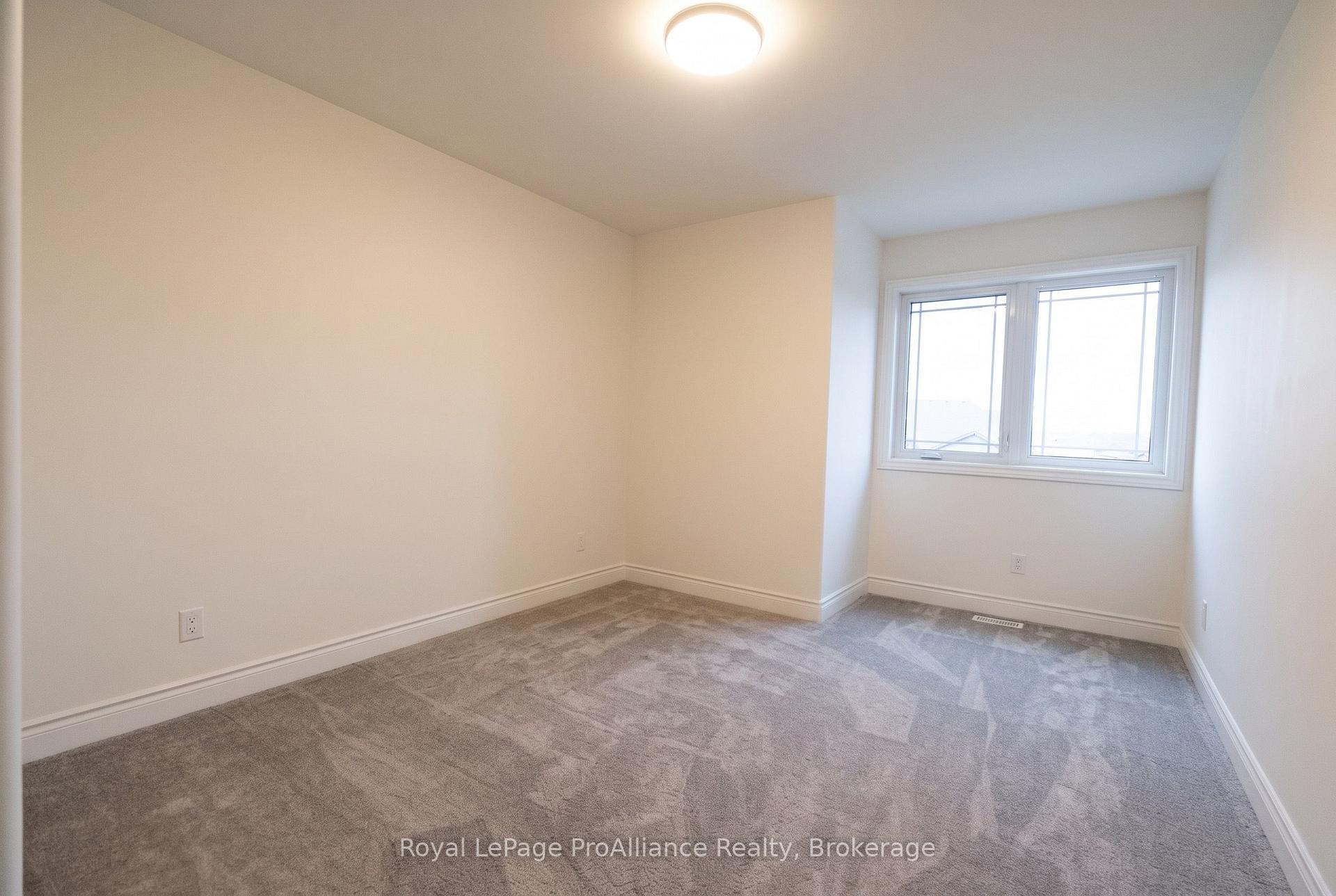 Photo 6 of 66 Farmington Crescent, Belleville, Thurlow Ward — HOMEH