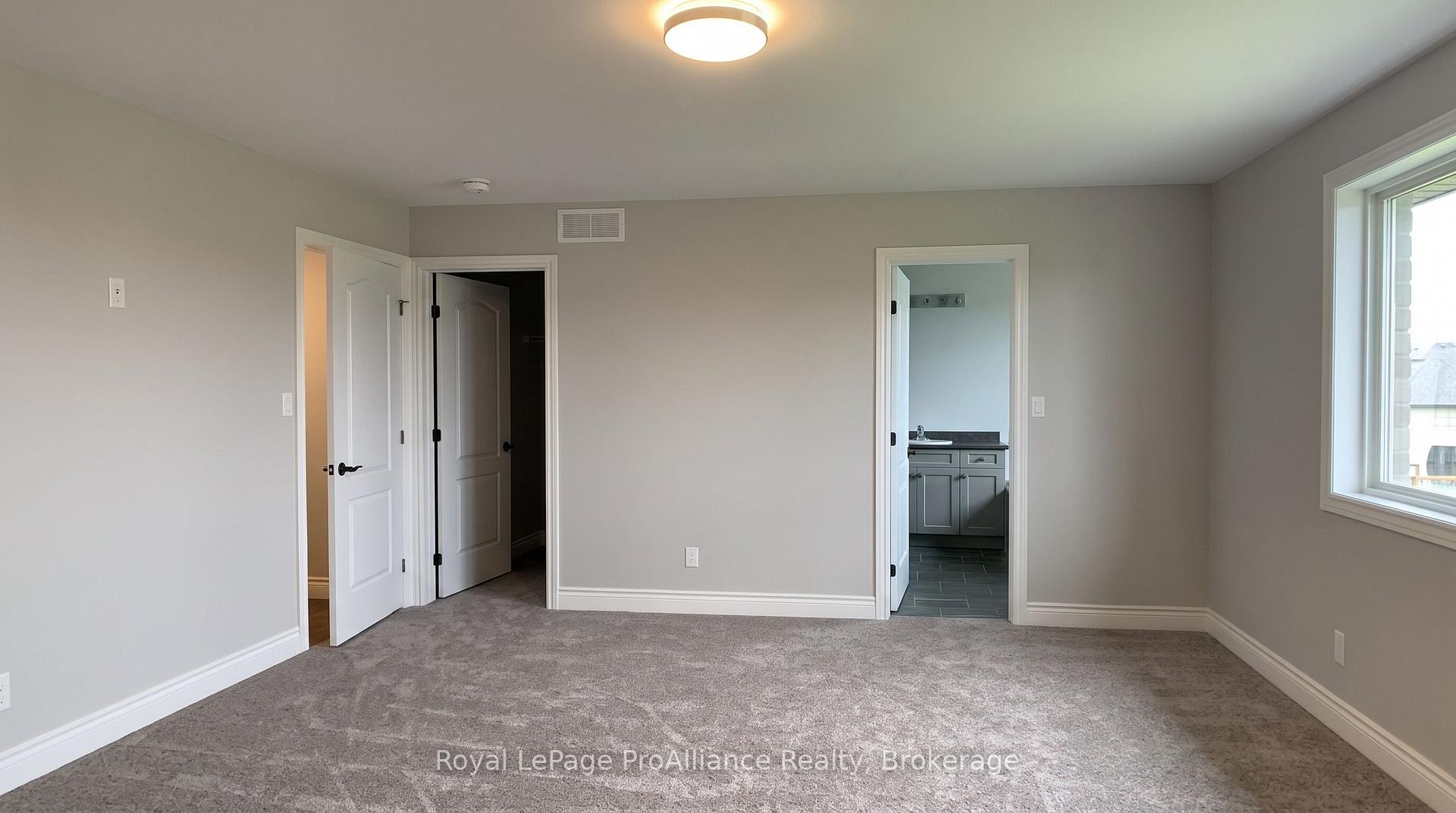 Photo 7 of 66 Farmington Crescent, Belleville, Thurlow Ward — HOMEH