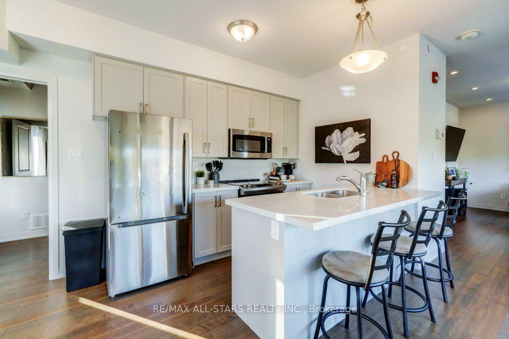 Photo 15 of Unit 301, 164 Cemetery Road, Uxbridge — HOMEH