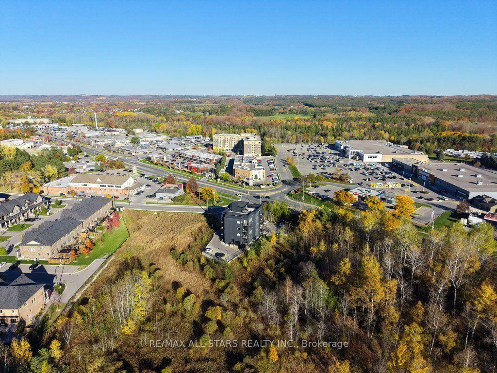 Photo 40 of Unit 301, 164 Cemetery Road, Uxbridge — HOMEH