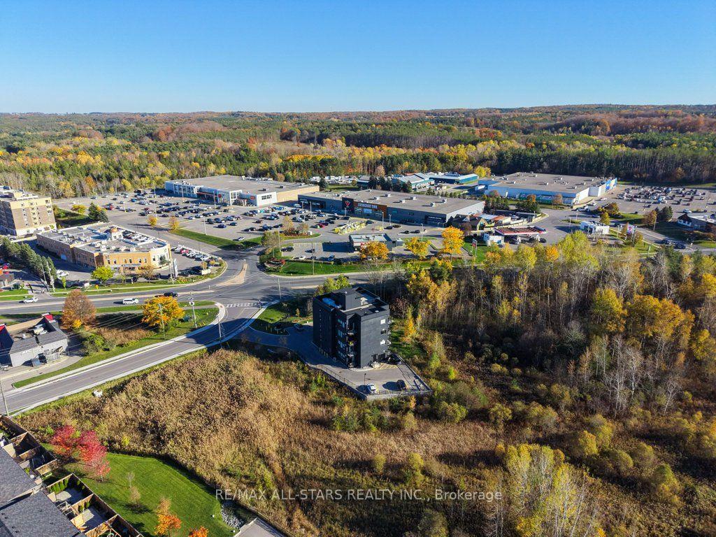 Photo 41 of Unit 301, 164 Cemetery Road, Uxbridge — HOMEH