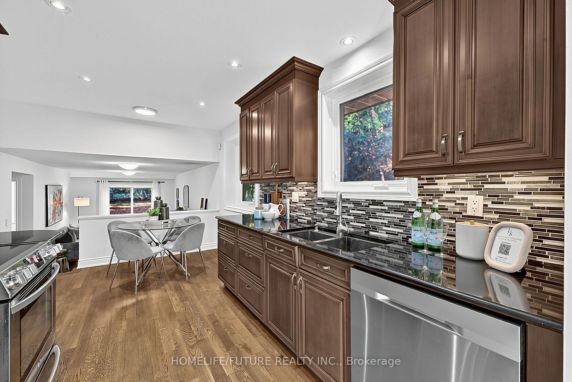 Photo 3 of 18 Ivan Road, Scarborough, Centennial Scarborough — HOMEH