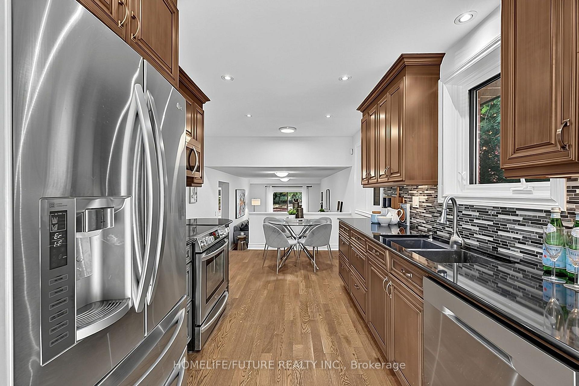 Photo 4 of 18 Ivan Road, Scarborough, Centennial Scarborough — HOMEH