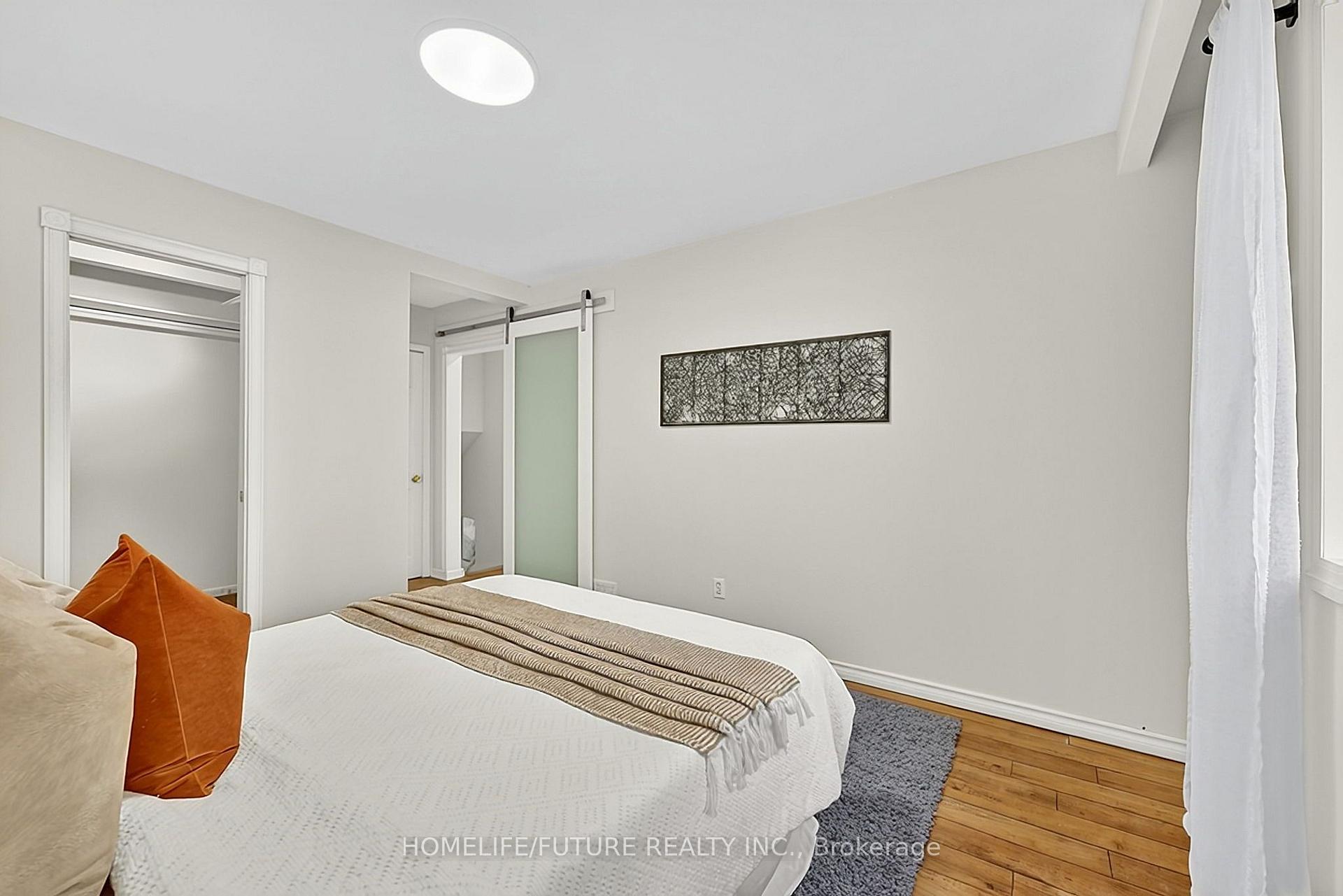 Photo 11 of 18 Ivan Road, Scarborough, Centennial Scarborough — HOMEH