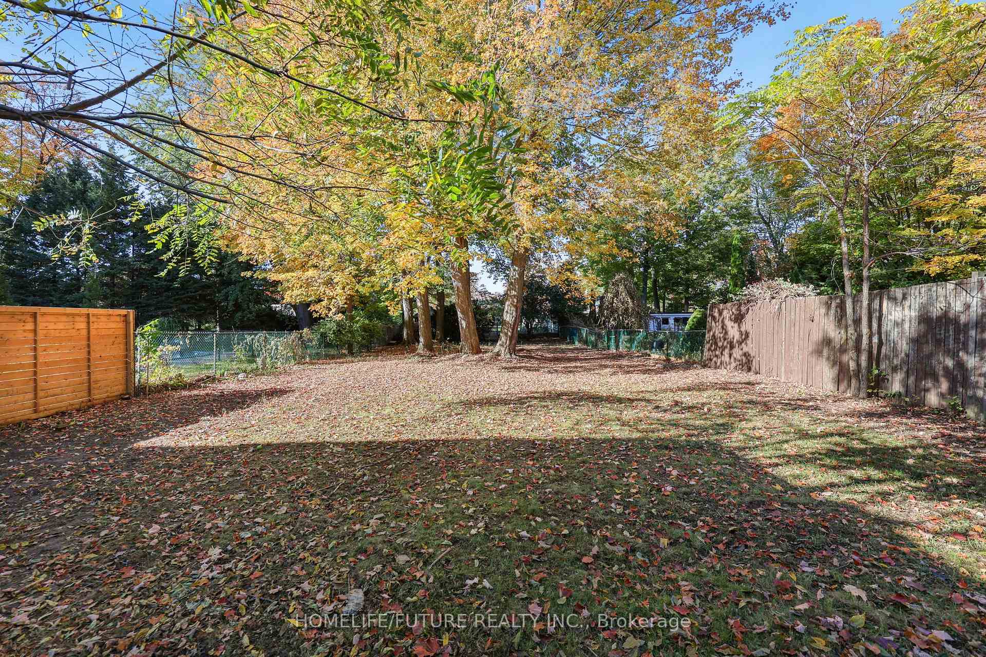 Photo 21 of 18 Ivan Road, Scarborough, Centennial Scarborough — HOMEH
