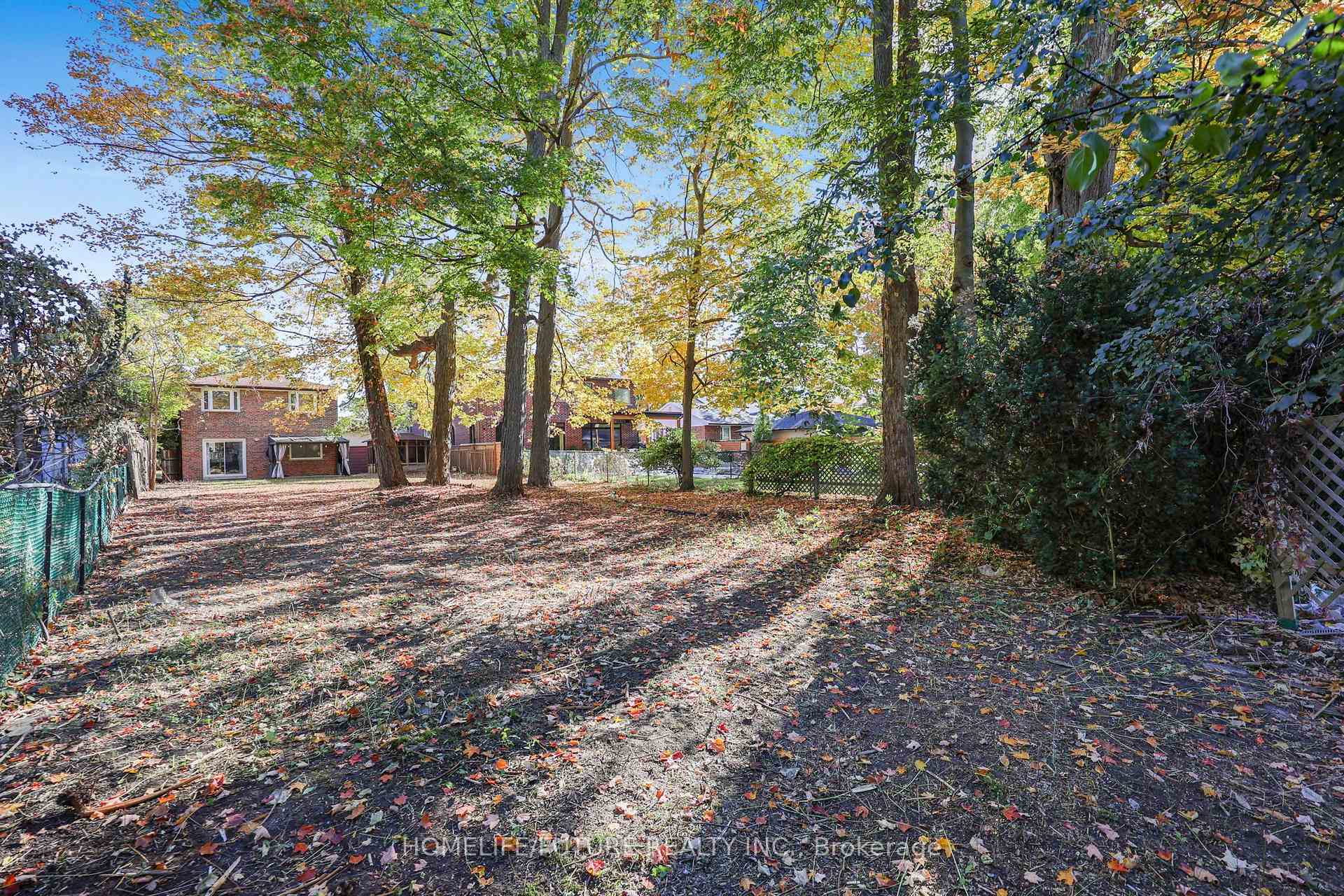 Photo 23 of 18 Ivan Road, Scarborough, Centennial Scarborough — HOMEH