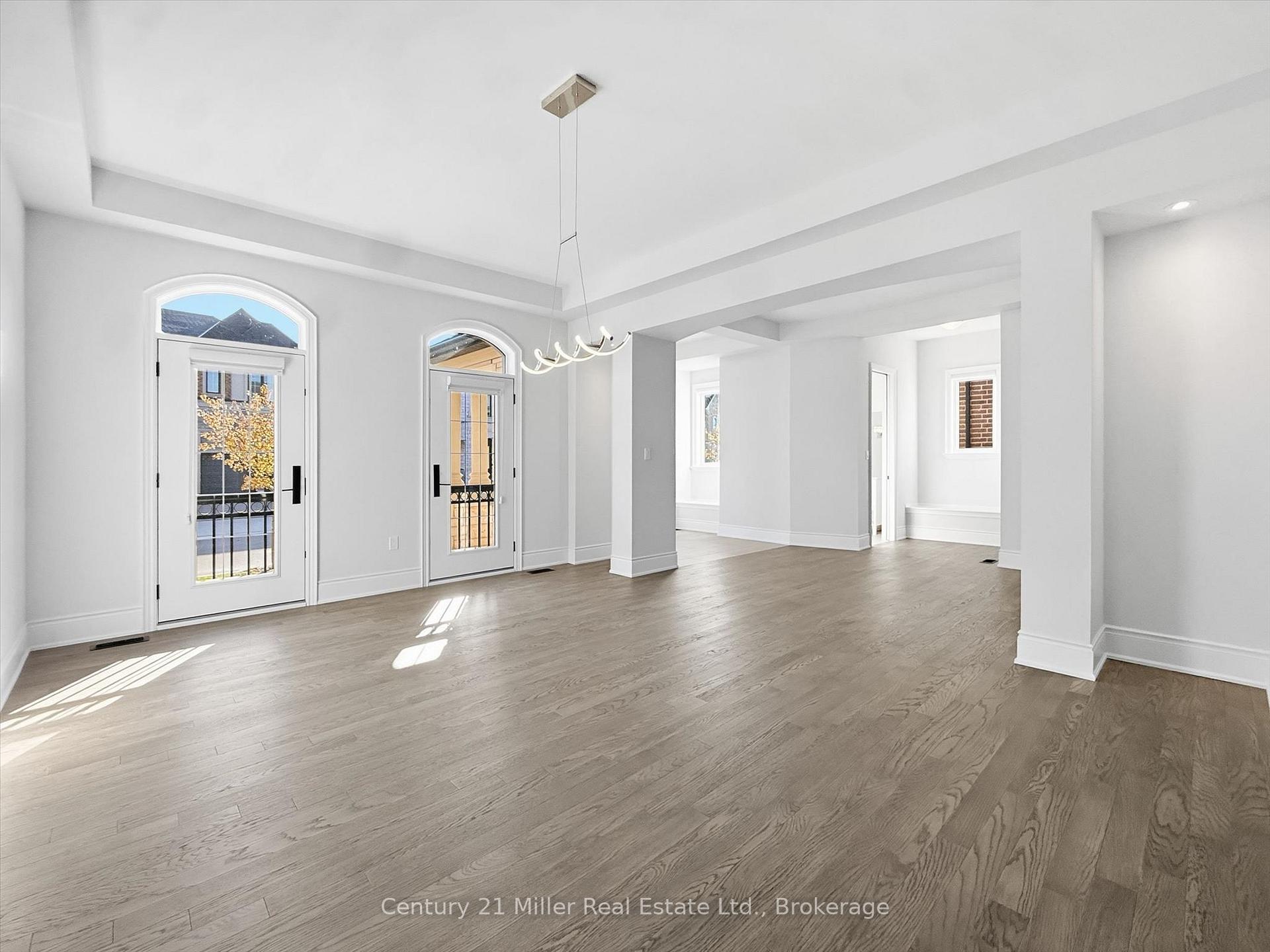 Photo 3 of 2339 Hyacinth Crescent, Oakville, Glen Abbey — HOMEH